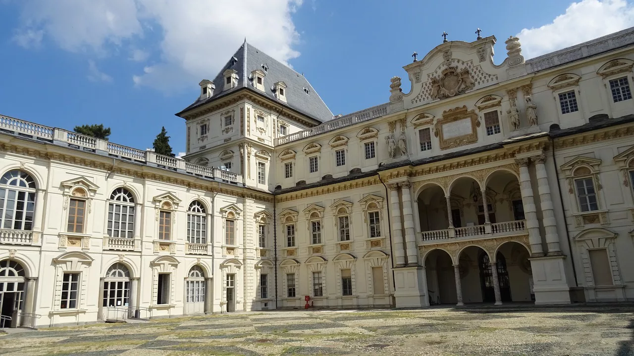 دانشگاه تورین (university of turin)